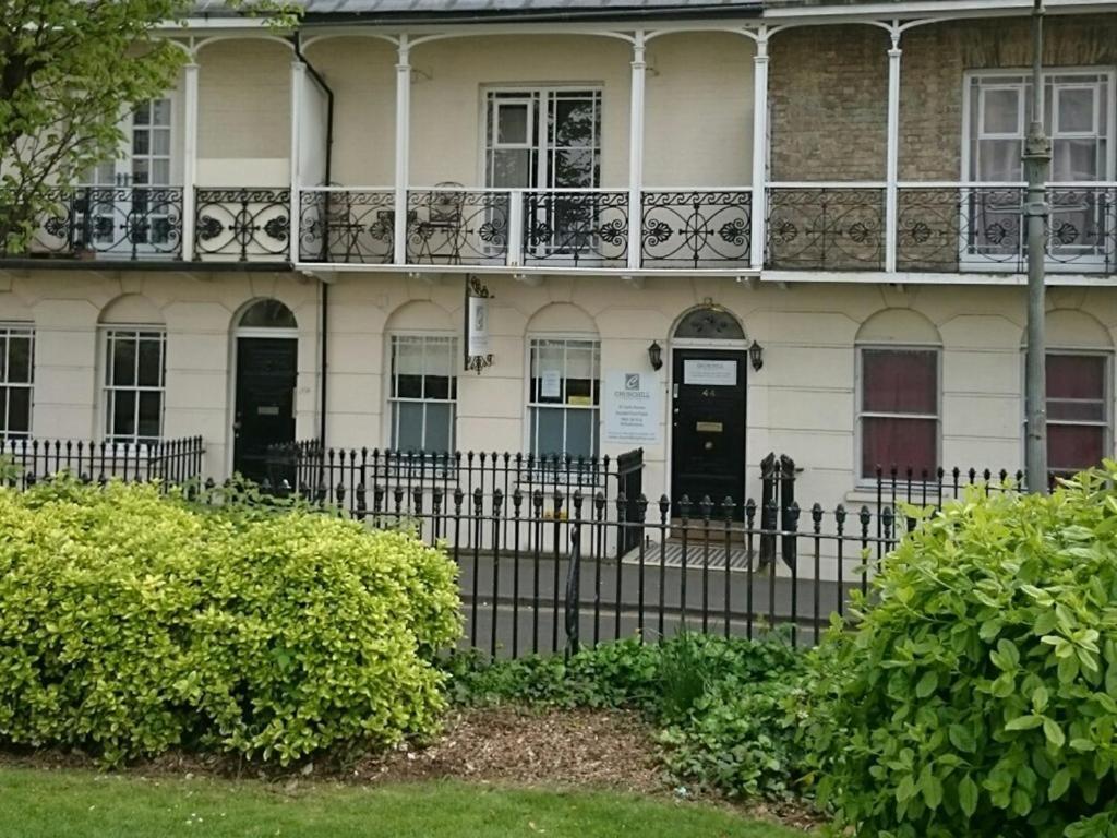 Innit Joy Hove Exterior foto